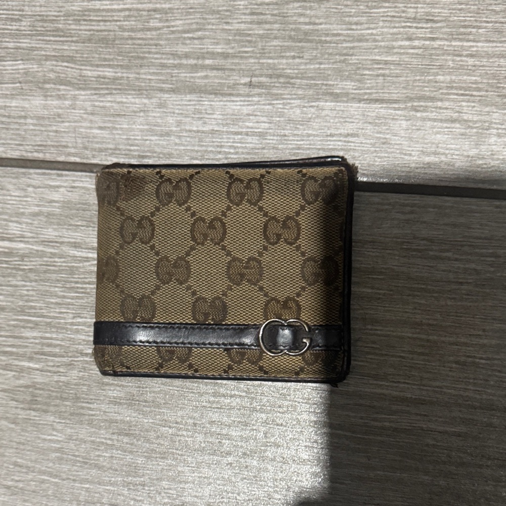 Gucci Tan and Black Monogram Wallet